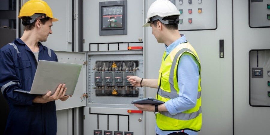 Ensayos eléctricos en industrias de Valencia